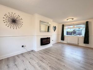 Photo 1- click for photo gallery